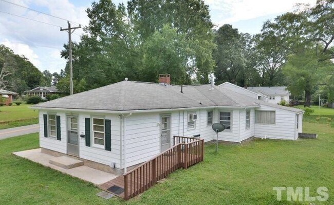 Building Photo - 2731 Duke Homestead Rd