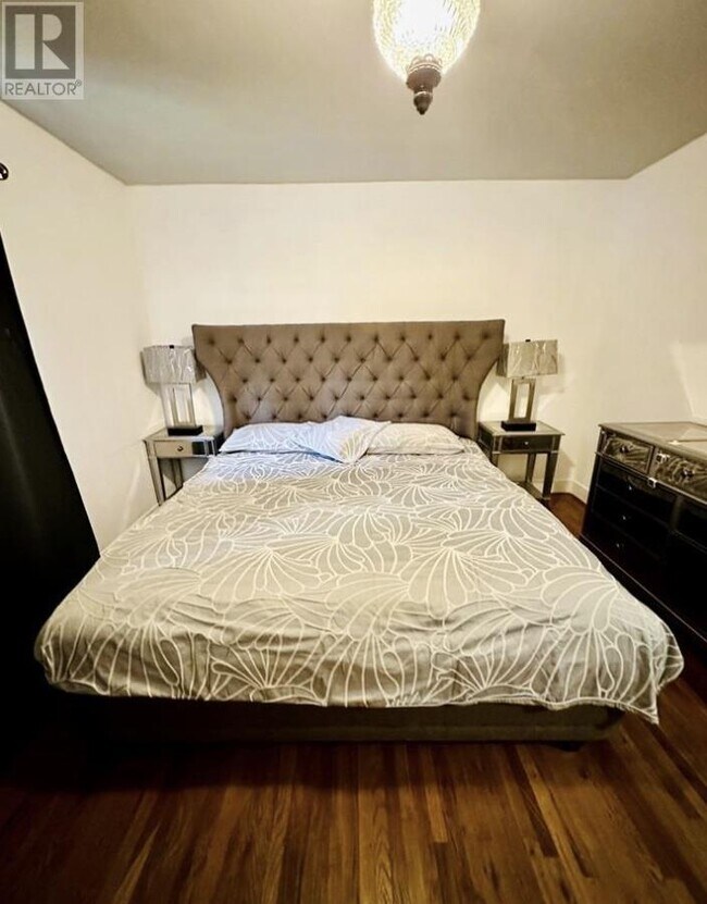 Photo du bâtiment - 1830 W 33rd Ave