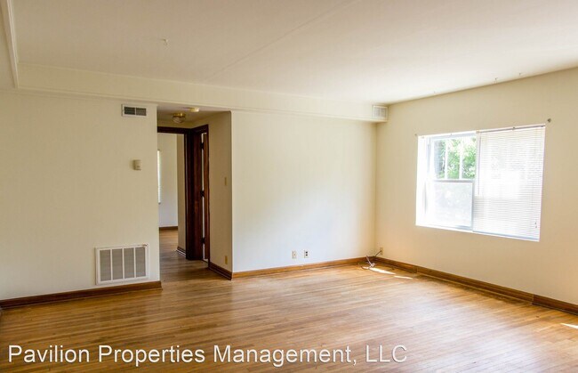 Foto del edificio - 2 br, 1 bath Apartment - Quiet 1 & 2 Bedro...