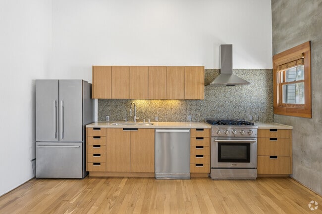Interior Photo - 8 Brooks Ave