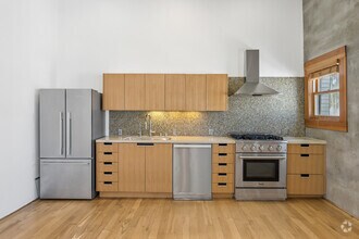 Interior Photo - 8 Brooks Ave