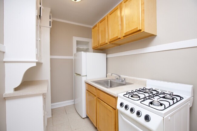 Foto del edificio - 1716 W Albion Ave