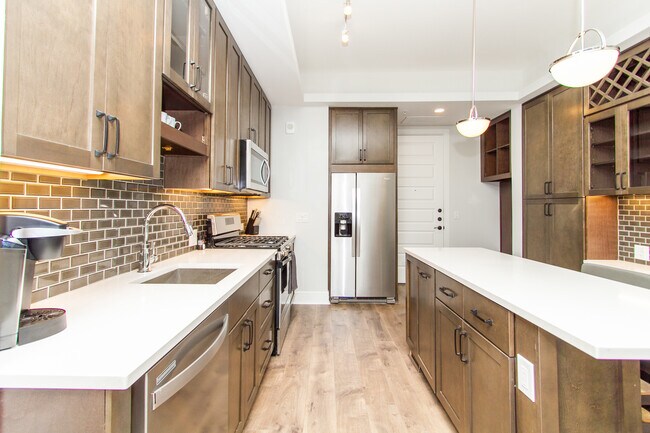 Foto del edificio - 6500 Aria Blvd