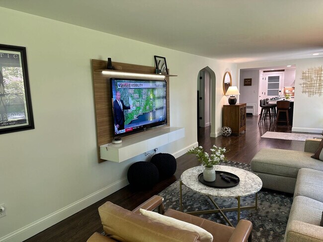 Foto del edificio - 6 Nancy Ln