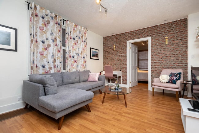 Building Photo - 32 Barrington Av