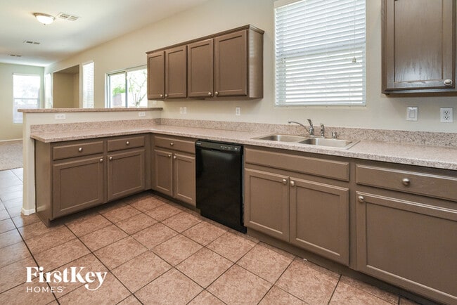 Building Photo - 10221 Kermode Ct