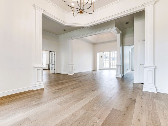 Foto del edificio - Extensively Remodeled Home in Remington Ad...