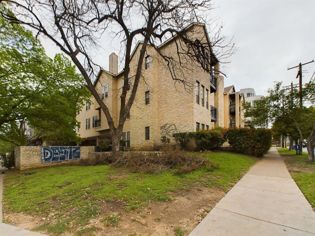 Foto principal - 711 W 21st St