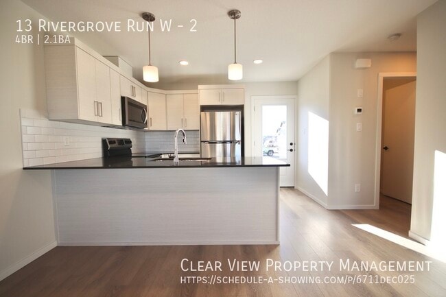 Building Photo - Four bedroom, 2.5 bathrooms, pet friendly ...