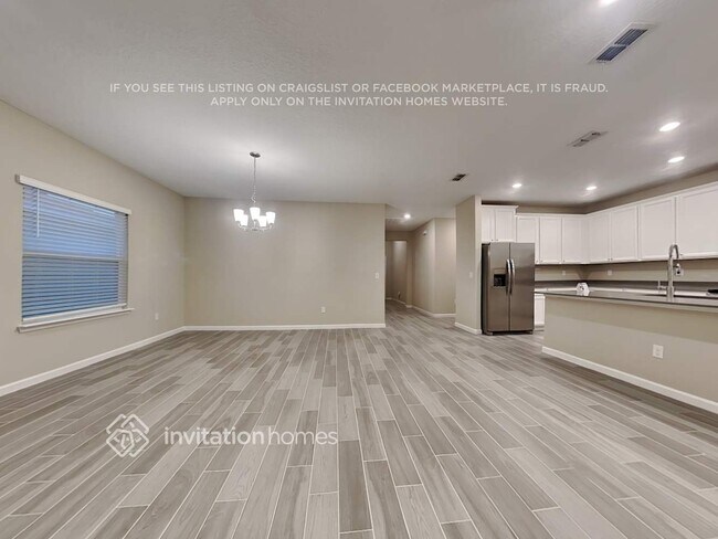 Building Photo - 9920 Lemon Grass Ln