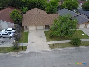 Building Photo - 1207 Wales Dr