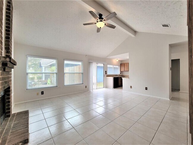 Foto del edificio - 12111 Westwold Dr