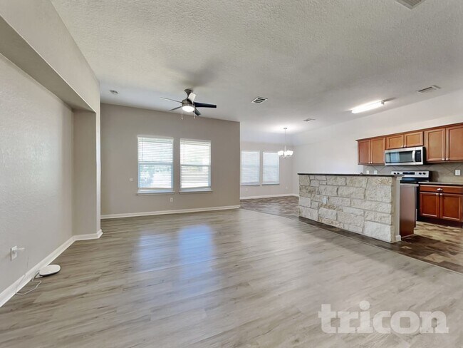 Building Photo - 210 Teron Dr