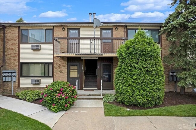 Building Photo - 644 Cricket Ln