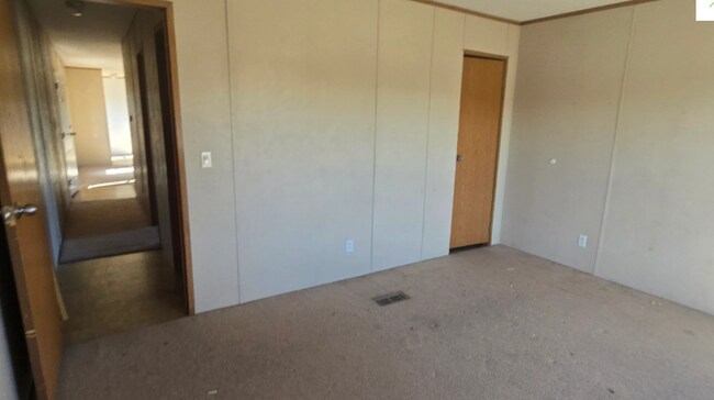 Building Photo - 1012 Hickory Ln