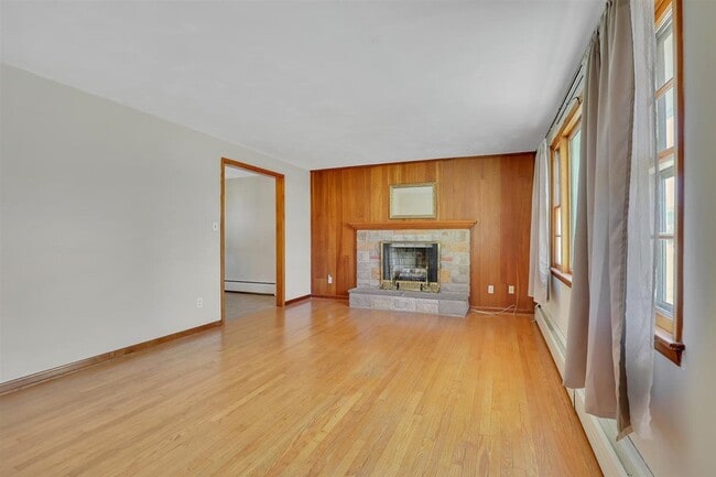 Building Photo - 57 Alanby Dr