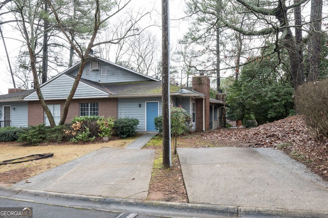 Building Photo - 4838 Westridge Dr