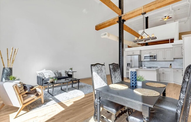 Foto del edificio - 1555 California St