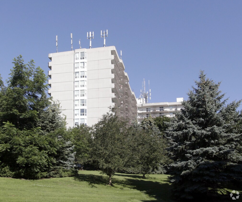 Photo du bâtiment - Tyandaga Apartments