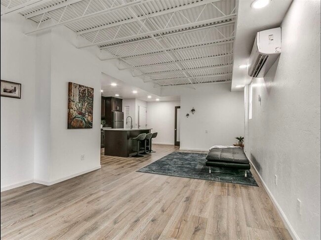 Building Photo - 931 NW 7th St