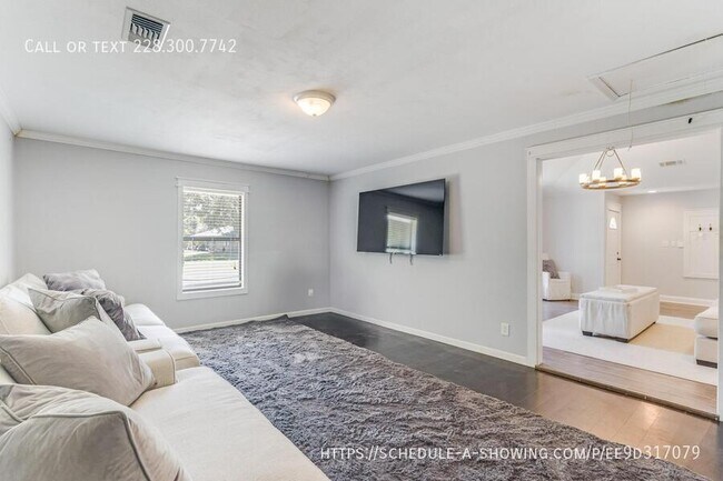 Foto del edificio - 106 Piney Ridge Rd