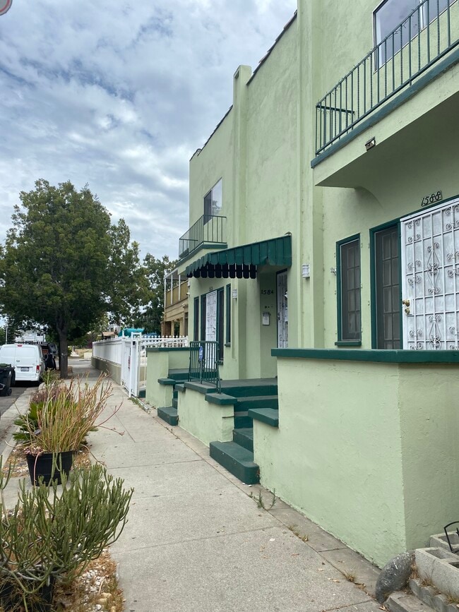 Building Photo - 1586 W 29th St