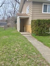 Building Photo - 8862 Kephart Ln