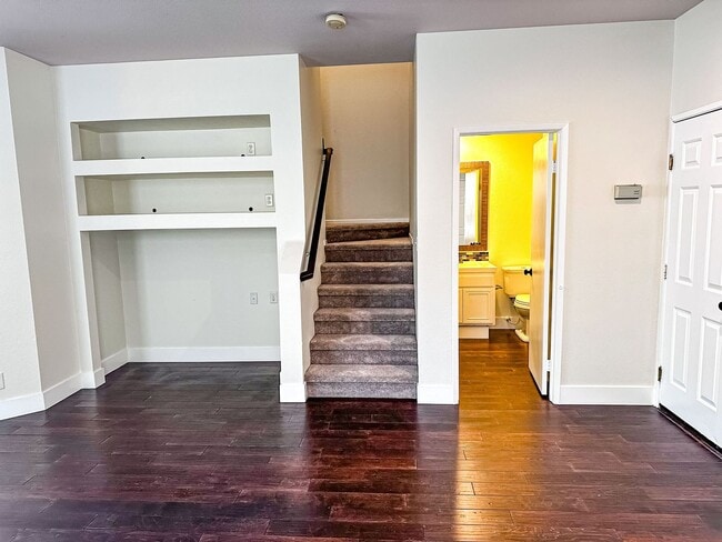 Building Photo - ++LOOK NO FURTHER!! STUNNING 3-BEDROOM CON...