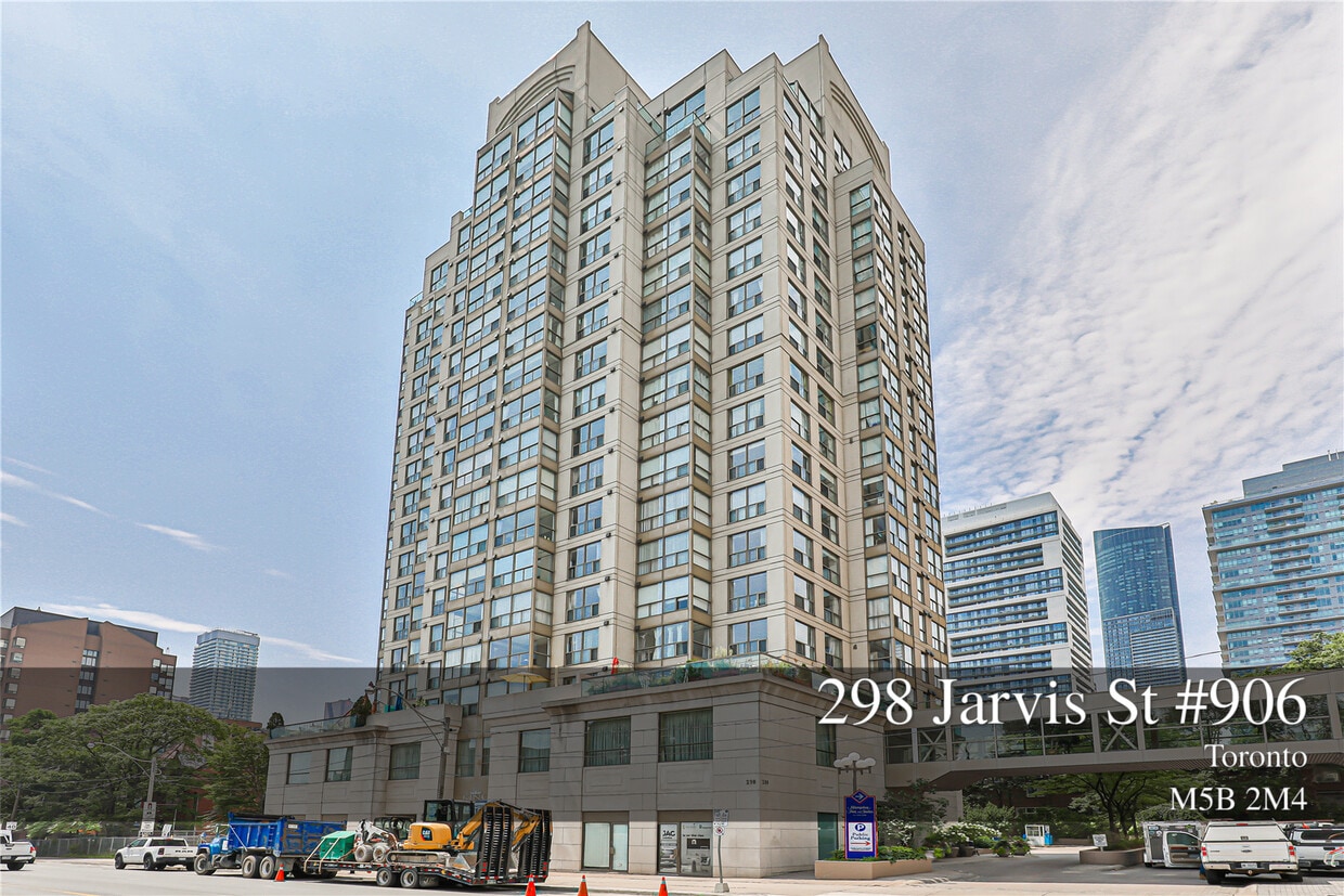 Primary Photo - 298 Jarvis St