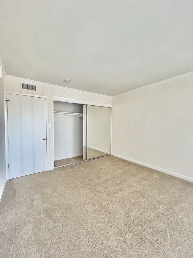 Foto del edificio - Spacious 2 Bedroom/1 Bath Apartment in Belmont Hills Available NOW!