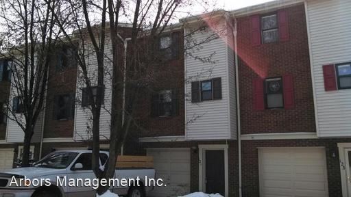 Primary Photo - 2 br, 1.5 bath House - 114 MOSSIDE LOOP