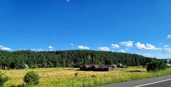 Foto del edificio - 401 Alpine Dr. Unit B