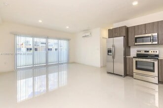 Building Photo - 25850 SW 140th Ct