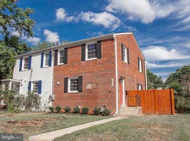 Photo - 2811 Mosby St Townhome