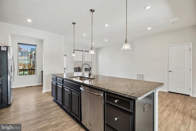 Building Photo - 10012 Aerospace Rd