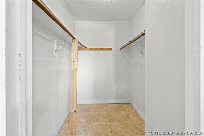 Foto del edificio - 2531 NW 39th Terrace