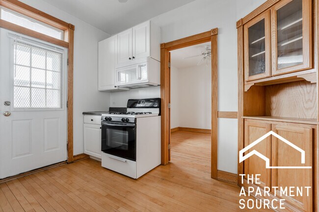 Foto del edificio - 4344 N Winchester Ave