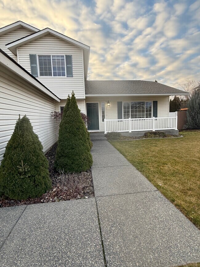 Foto del edificio - 5312 Bakerloo Ln