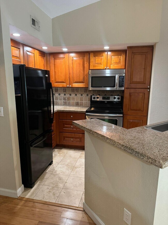 Foto del edificio - 1401 Village Blvd