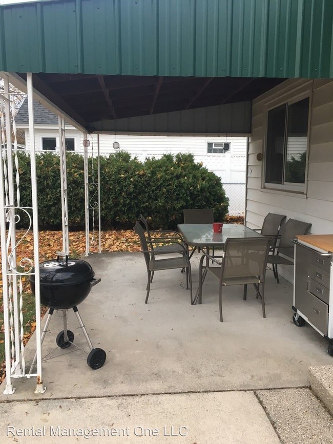 Foto del edificio - 3 br, 1 bath House - 518 Grant St