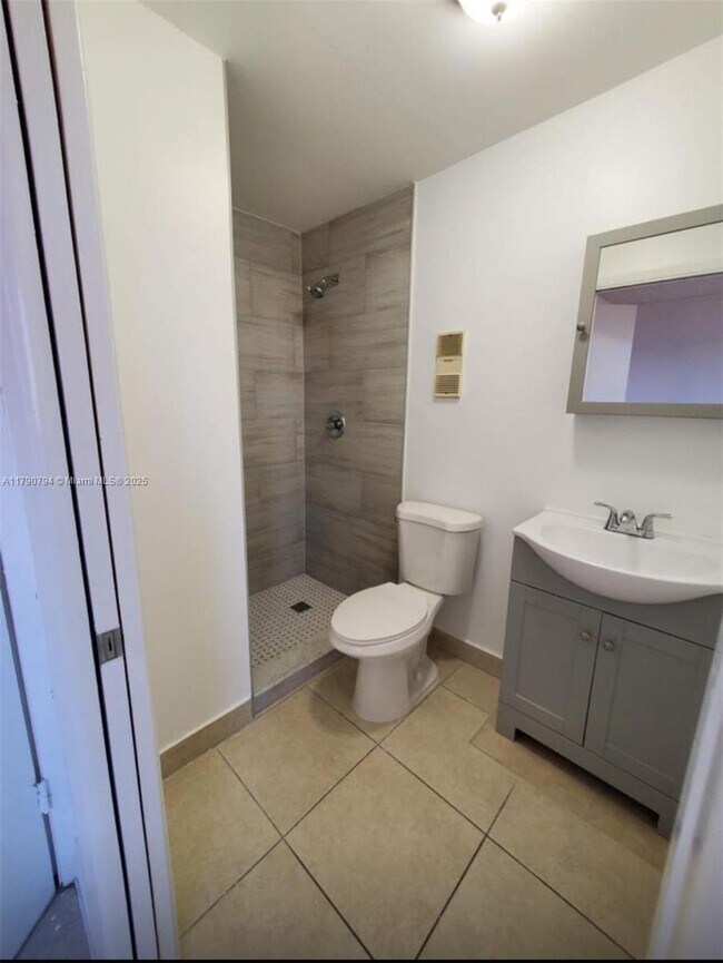 Foto del edificio - 7510 SW 152nd Ave