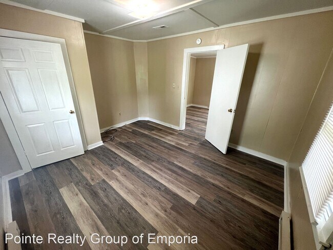 Building Photo - 2 br, 1 bath House - 31 Quarter Moon Rd.