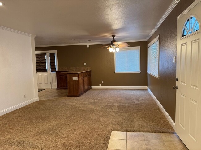 Building Photo - Single level home on large lot