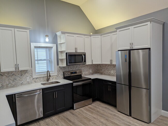 Kitchen - 209 3rd St