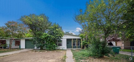 Building Photo - 127 Antrim Dr