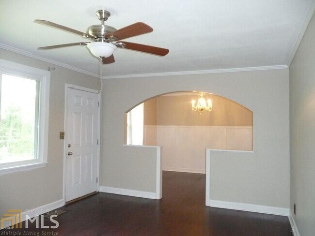 Foto del edificio - 721 Forest Hill Rd