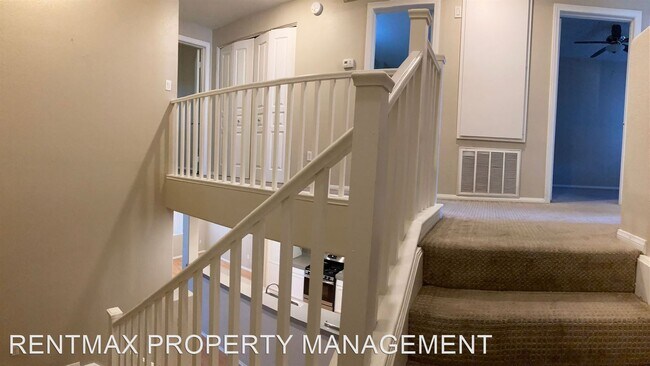 Foto del edificio - 3 br, 3.5 bath House - 656 PEACHY CANYON C...