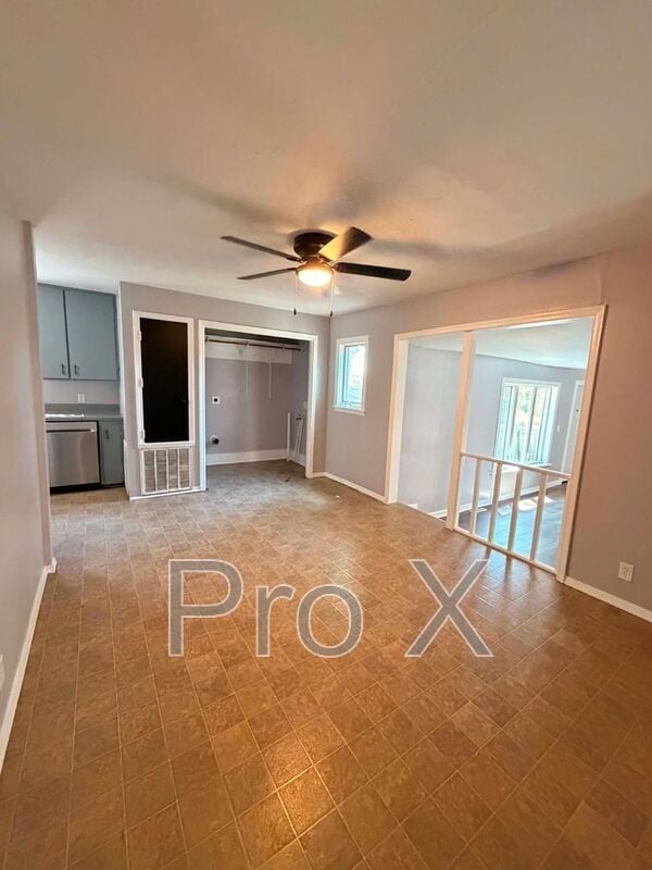 Building Photo - 3414 Oakridge