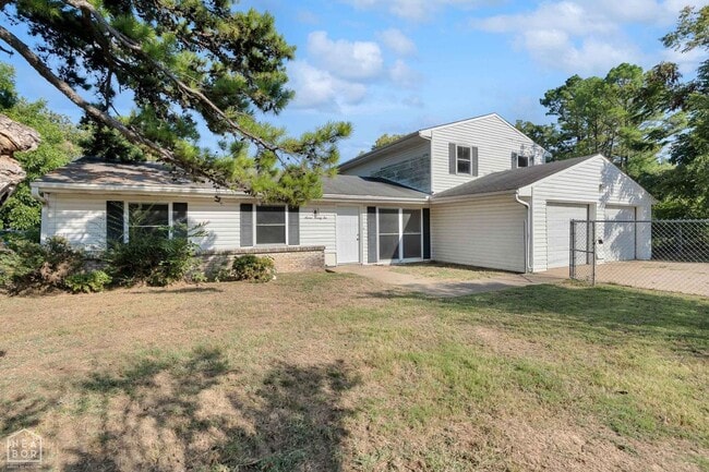 Foto del edificio - 722 Kitchen St