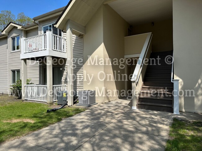 Interior Photo - Pine Ridge Apartments